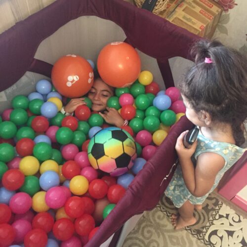 آموزش زبان انگلیسی همراه با شعر و بازی