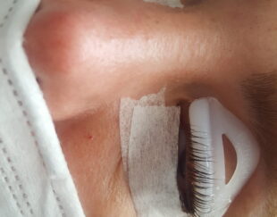 خدمات کاشت ناخن و آموزش مژه پدیکور