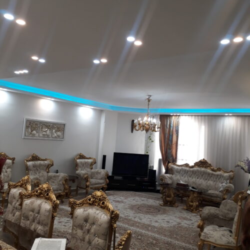 کاغذ دیواری و نقاشی ساختمان اقساطی بدون بهره