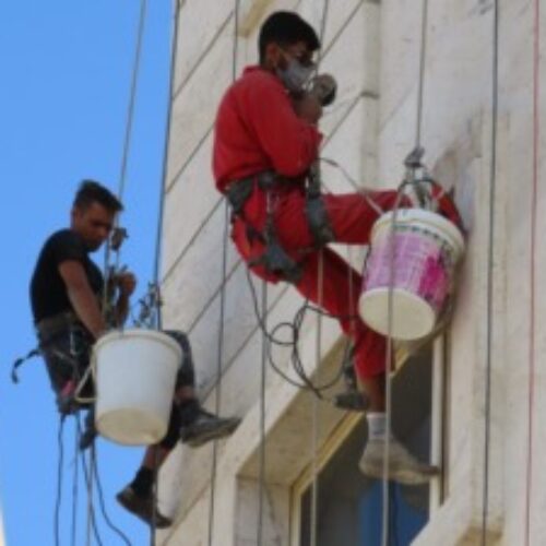 کار در ارتفاع بدون داربست،نانو،شستشونما،عایقکاری،پیچ ورولپلاک،ضد آب کردن نما