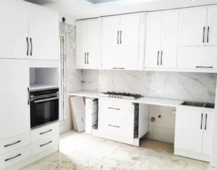 طراحی وساخت انواع کابینت وکمددیواری وتخت کمجا