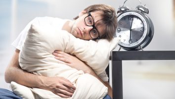 مشکلات خواب و تاثیر آن بر سلامتی فیزیکی و روانی