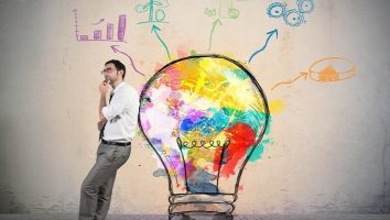 خلاقیت و نوآوری و استفاده از ایده های نو برای توسعه کسب و کار